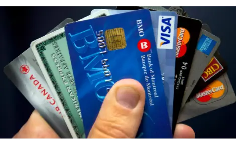 بررسی انواع کارتهای اعتباری و پیش پرداخت در کانادا